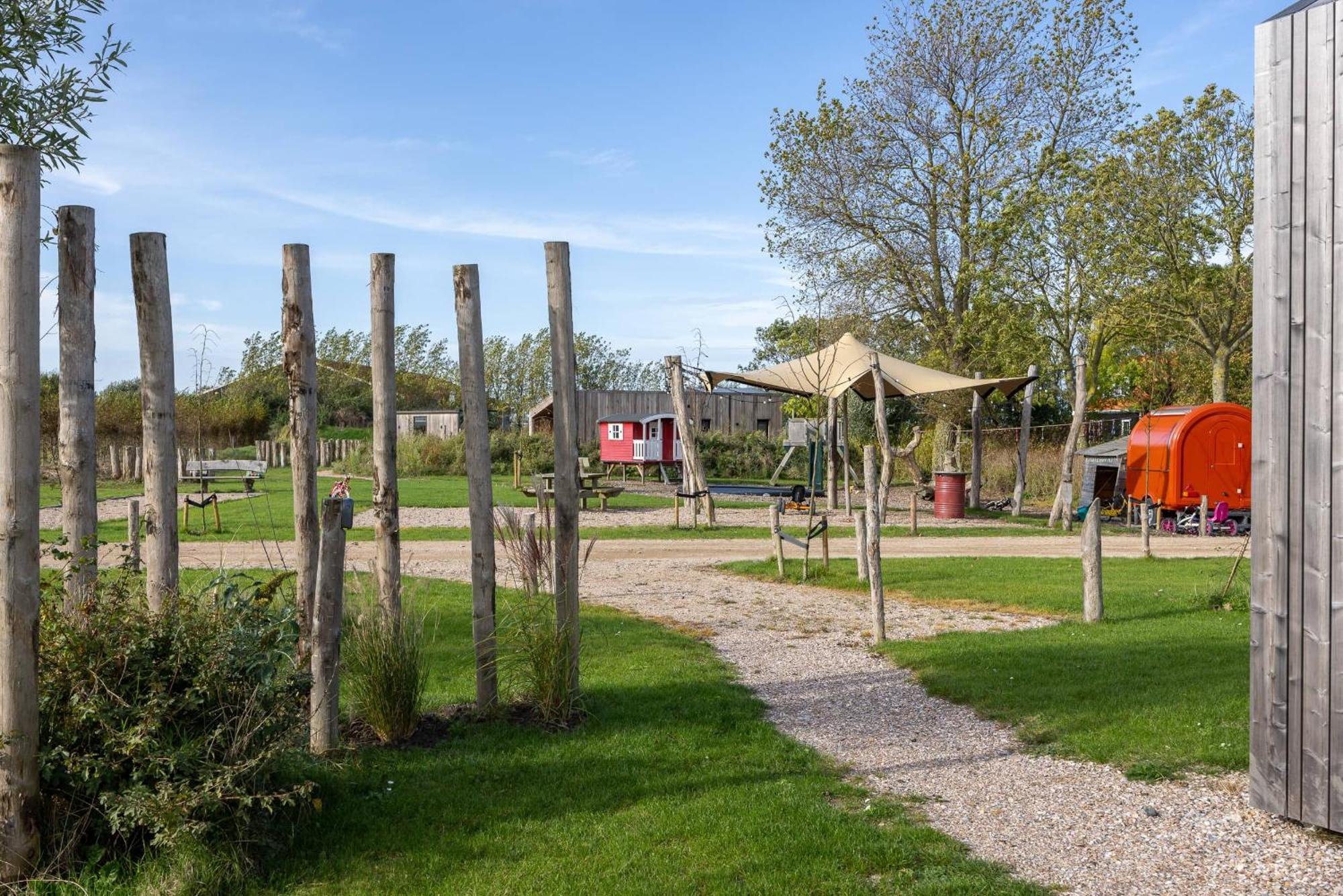 Hello Zeeland - Zeeuwse Liefde Tiny House 3 Westkapelle Exterior photo